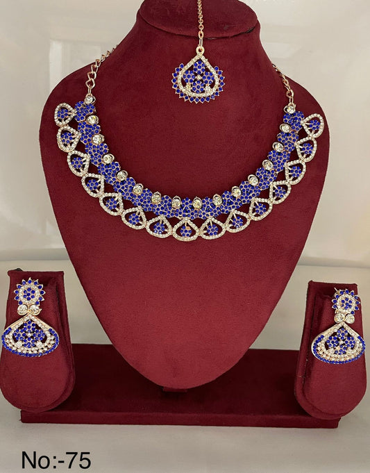 Small Flower Pattern Diamond Necklace Mang tikka With Earring